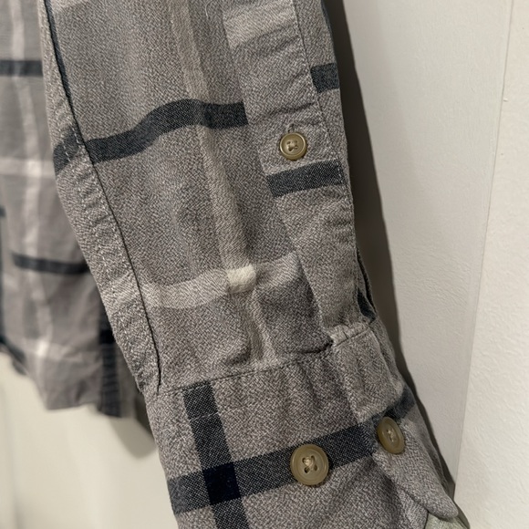 Sonoma Men’s Large Button Down Dress/Semi-Casual Shirt  - Light Gray - Picture 5 of 5